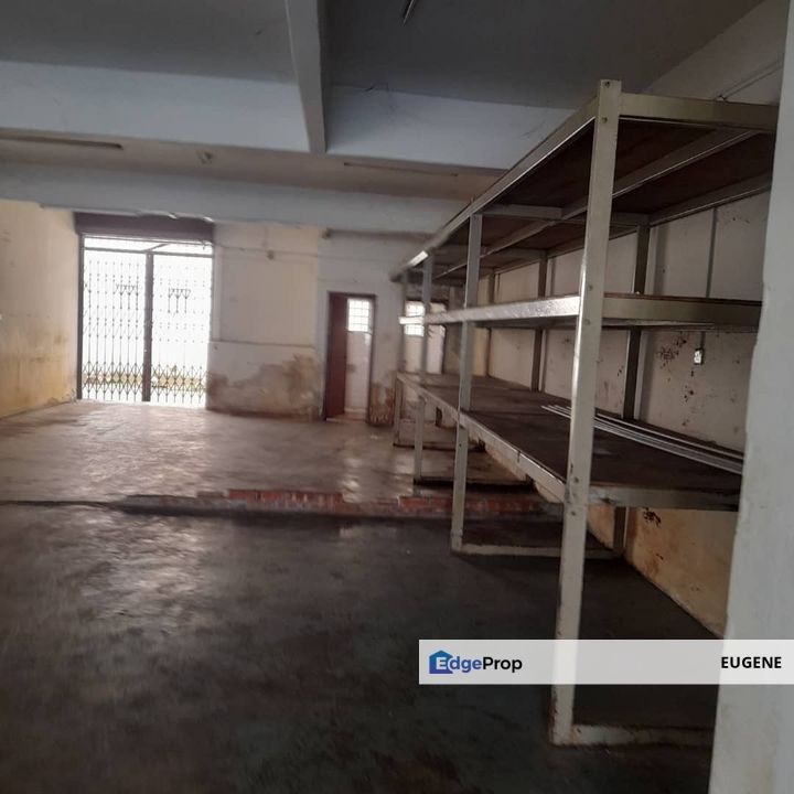 (4sty Face Mainroad) Puchong Utama , Petaling jaya For Sale, Selangor, Puchong