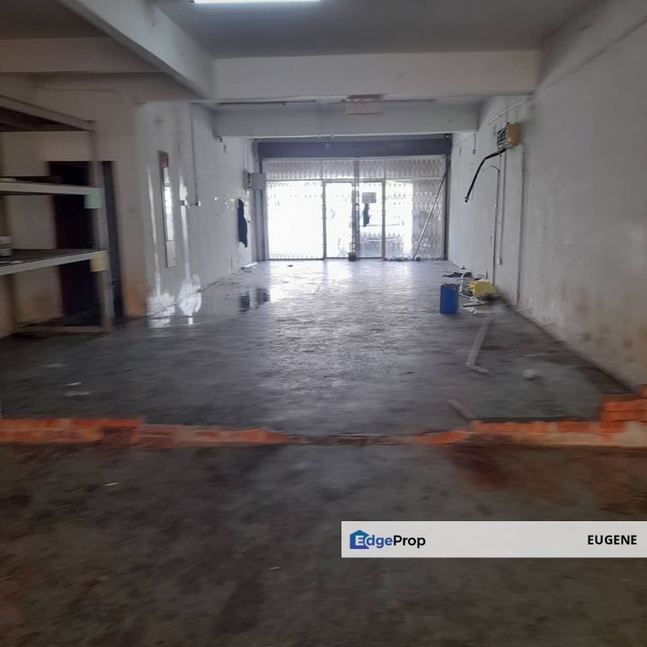 (4sty Face Mainroad) Puchong Utama , Petaling jaya For Sale, Selangor, Puchong