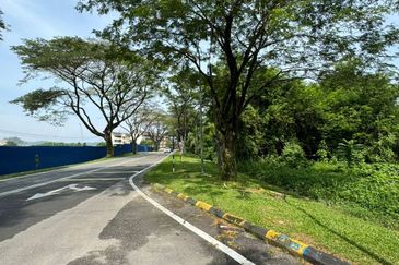 JALAN PUNCAK ALAM JAYA