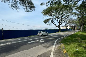 JALAN PUNCAK ALAM JAYA