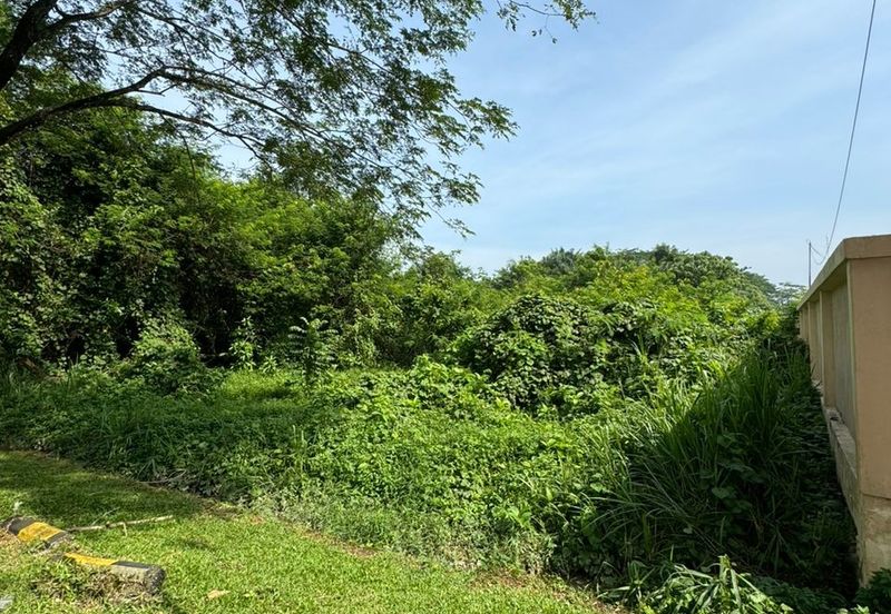 JALAN PUNCAK ALAM JAYA