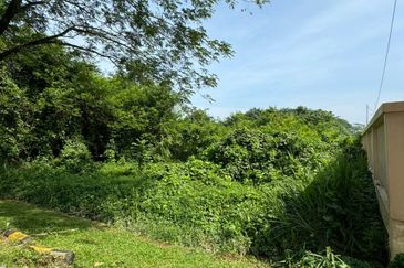 JALAN PUNCAK ALAM JAYA