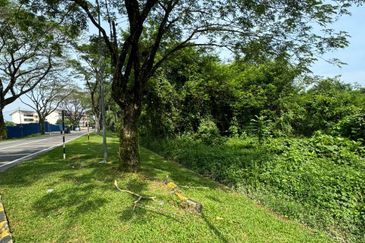 JALAN PUNCAK ALAM JAYA