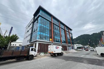 Taman Sri Batu Caves