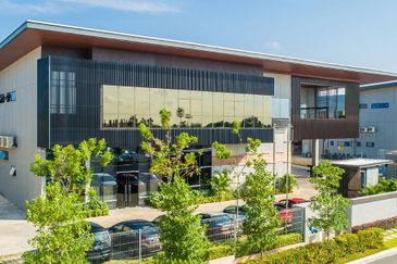 Puncak Alam @ Alam Jaya ijok , Sungai Buloh