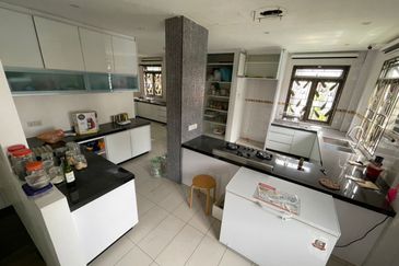 Emerald Garden, Kota Emerald