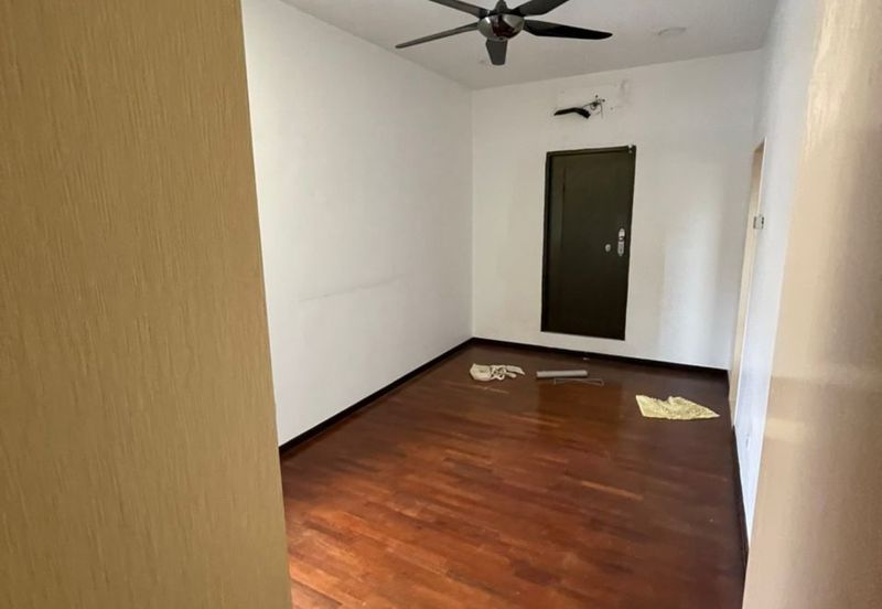 Emerald Garden, Kota Emerald