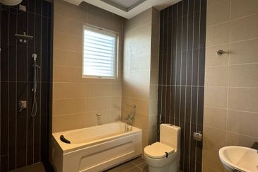 Vista Paramount Residence