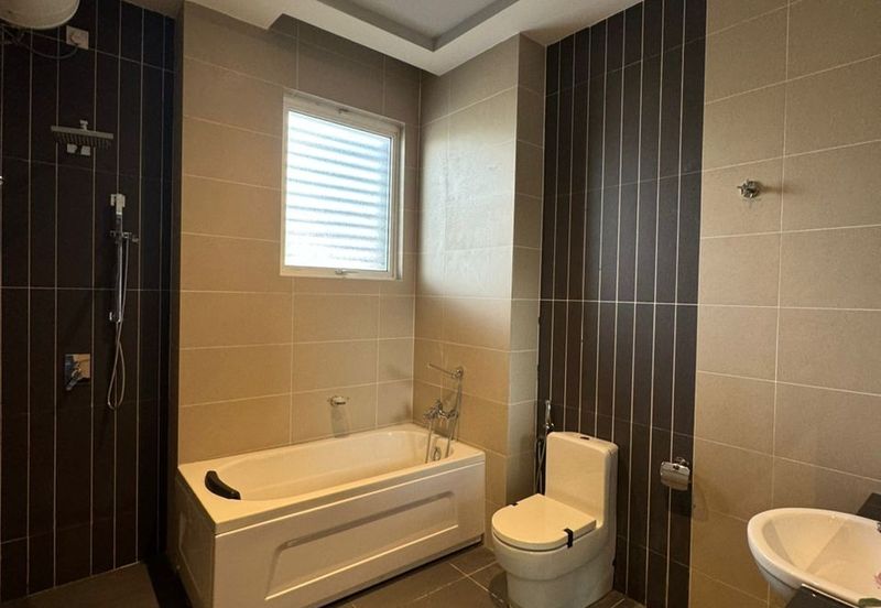 Vista Paramount Residence