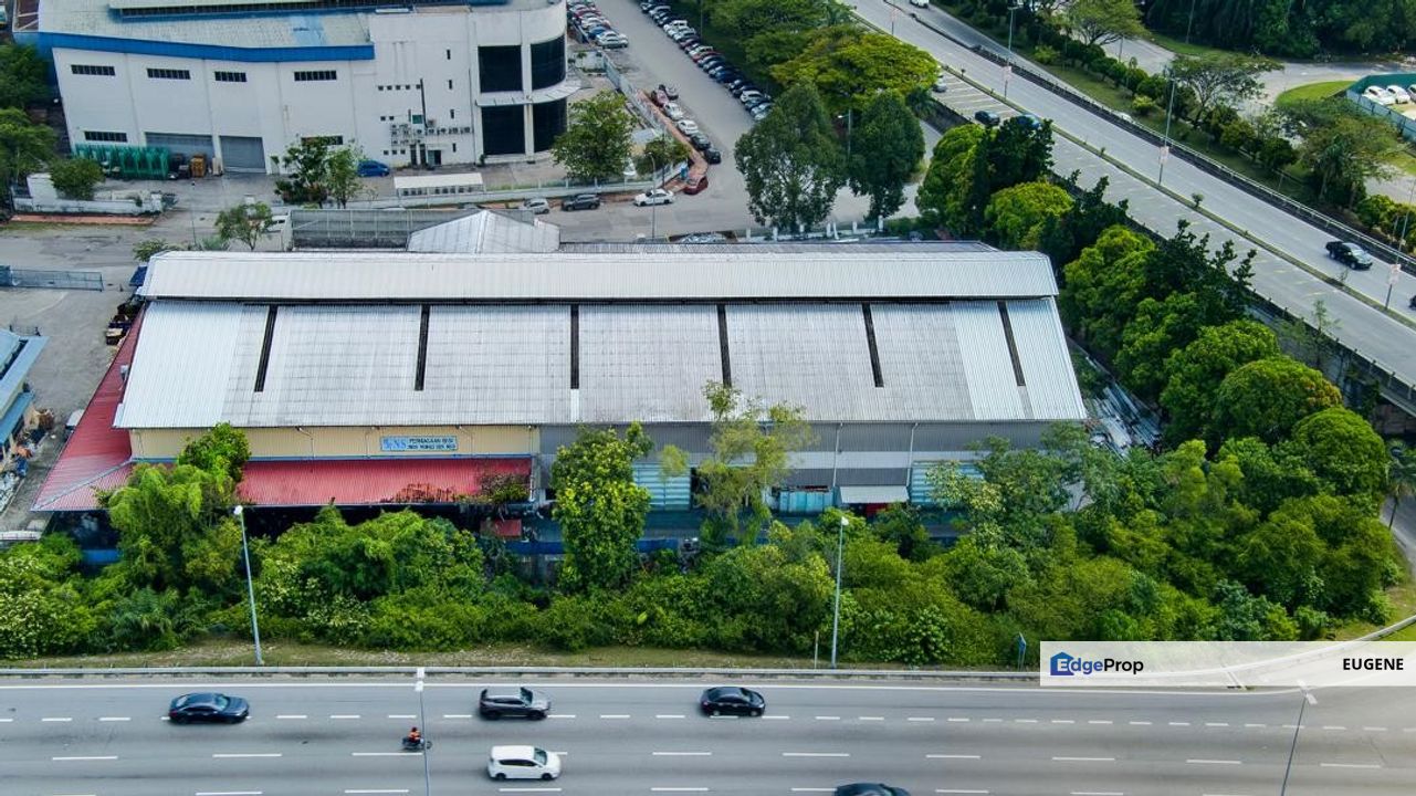 Next to LDP Bandar Bukit Puchong @ Puchong , Petaling Jaya , Selangor, Puchong