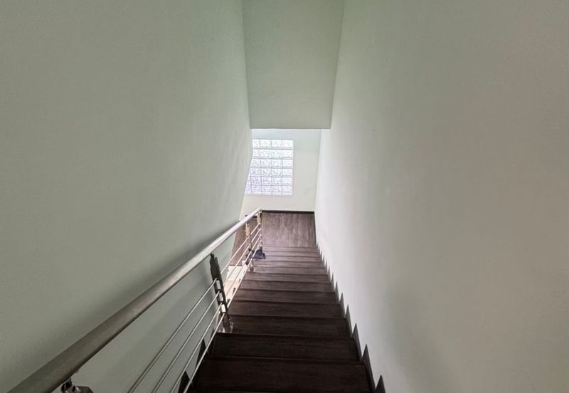 Jalan Tan Sri Abdul Rahman Hashim 5