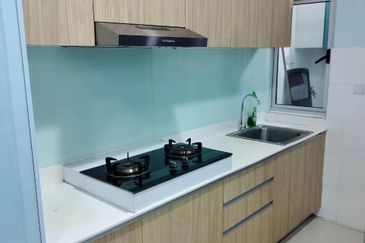 Meridin Bayvue Apartment