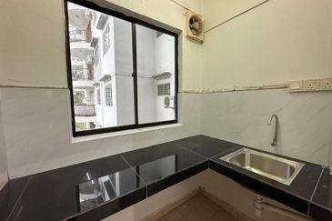 Selesa Puteri Condominium