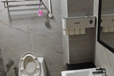 The Pinnacles (Pinnacle Tower)