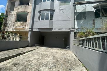 Taman Plentong Utama