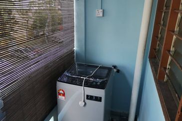 Lily & Jasmine Apartment