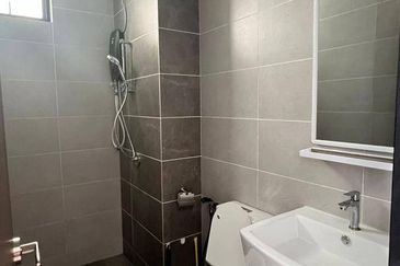 Twin Tower Residence