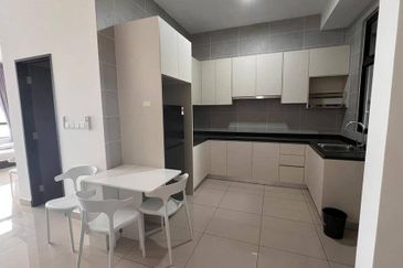 Twin Tower Residence