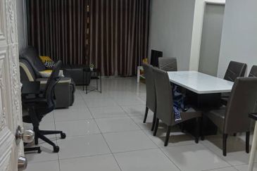 Dedaun Hijau (Greenfield Regency)