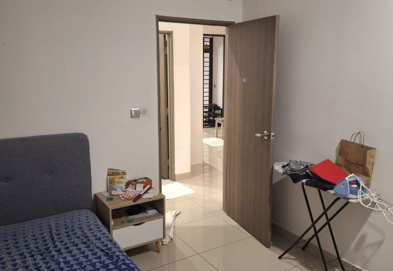 SKS Habitat Apartment, Larkin