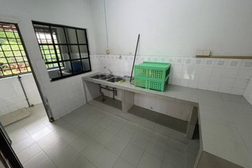 Ria 2 Apartment, Taman Megah Ria