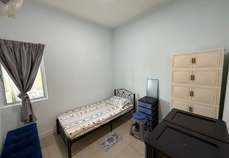 Dedaun Hijau (Greenfield Regency)