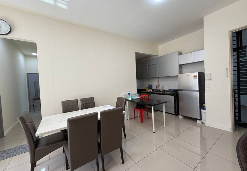 Dedaun Hijau (Greenfield Regency)