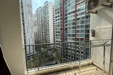 Dedaun Hijau (Greenfield Regency)