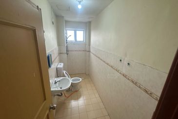 Desa Skudai Apartment