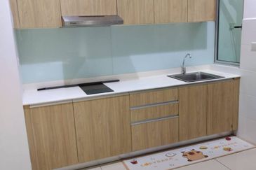 Meridin Bayvue Apartment