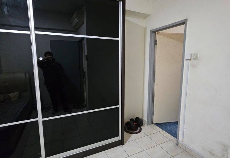 Indah Court Apartment