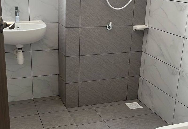 SKS Habitat Apartment, Larkin