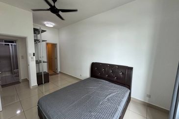 Meridin Bayvue Apartment