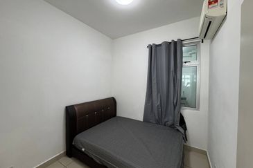 Meridin Bayvue Apartment