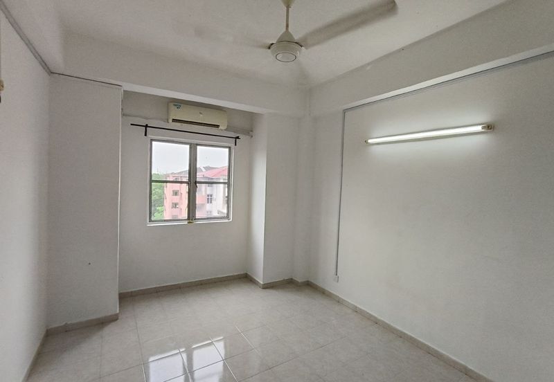 Desa Skudai Apartment