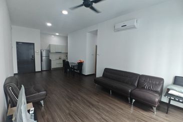 D'Summit Residences @ Kempas Utama