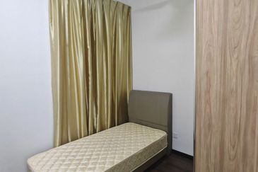 D'Summit Residences @ Kempas Utama