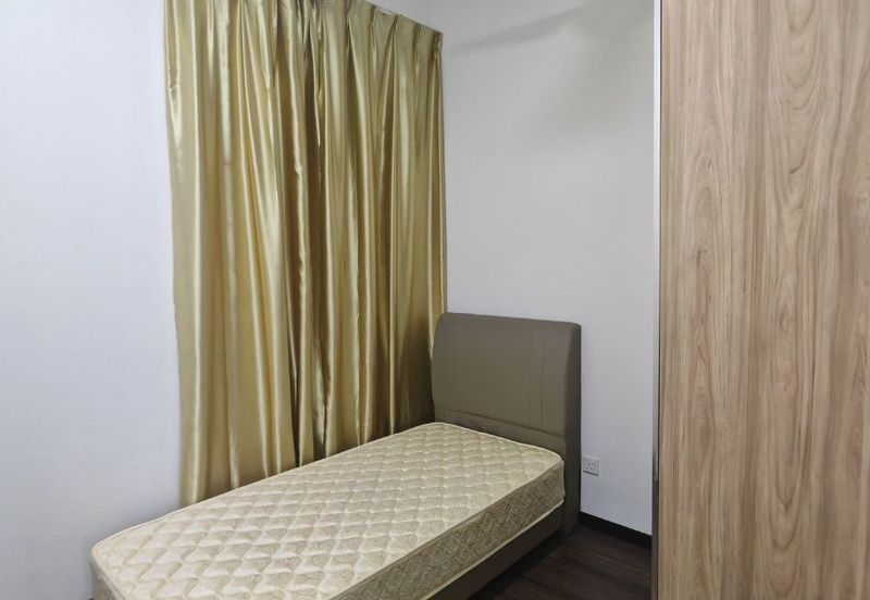 D'Summit Residences @ Kempas Utama