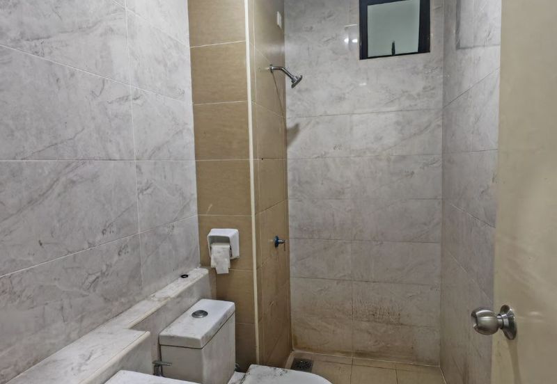 D'Summit Residences @ Kempas Utama