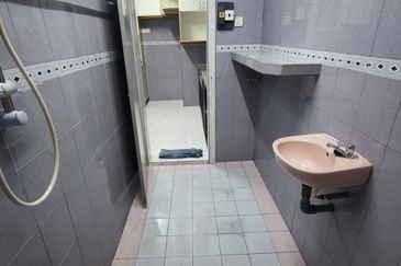 Flat Taman Ungku Tun Aminah