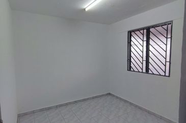 Flat Taman Ungku Tun Aminah