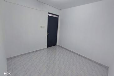 Flat Taman Ungku Tun Aminah