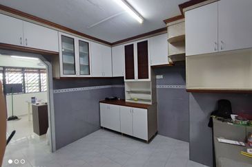 Flat Taman Ungku Tun Aminah