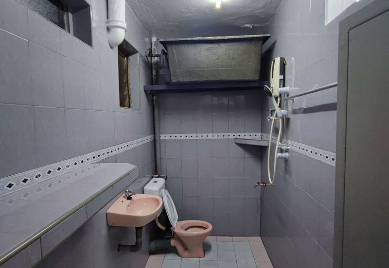 Flat Taman Ungku Tun Aminah