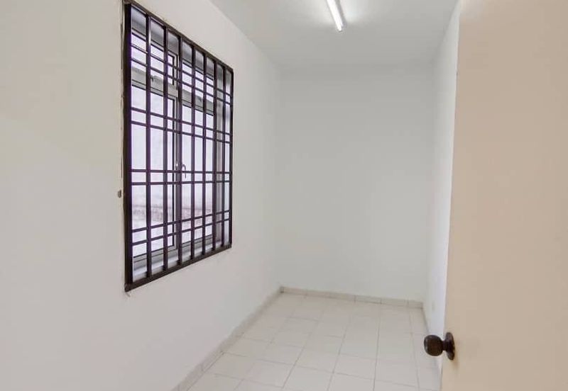 Villa Krystal, Bandar Selesa Jaya