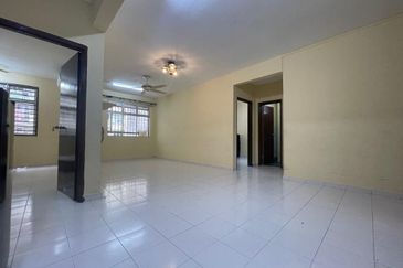 Villa Krystal, Bandar Selesa Jaya