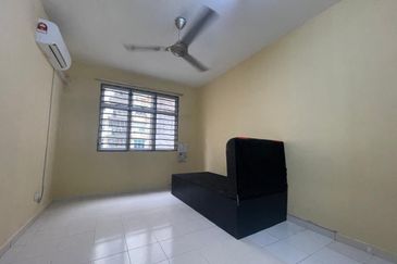 Villa Krystal, Bandar Selesa Jaya