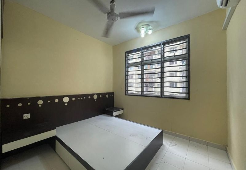 Villa Krystal, Bandar Selesa Jaya