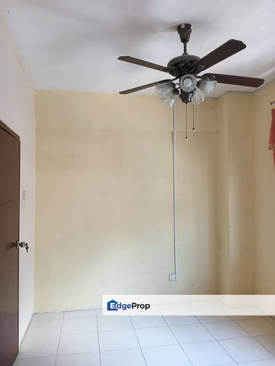 TAMAN BUKIT MEWAH / TAMPOI @ SHOP APARTMENT, Johor, Tampoi