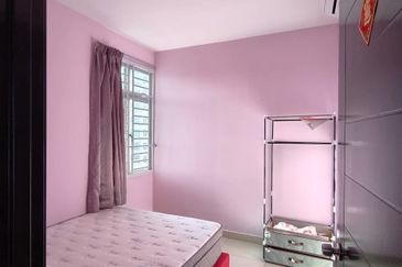 Eastbay Luxury Apartment